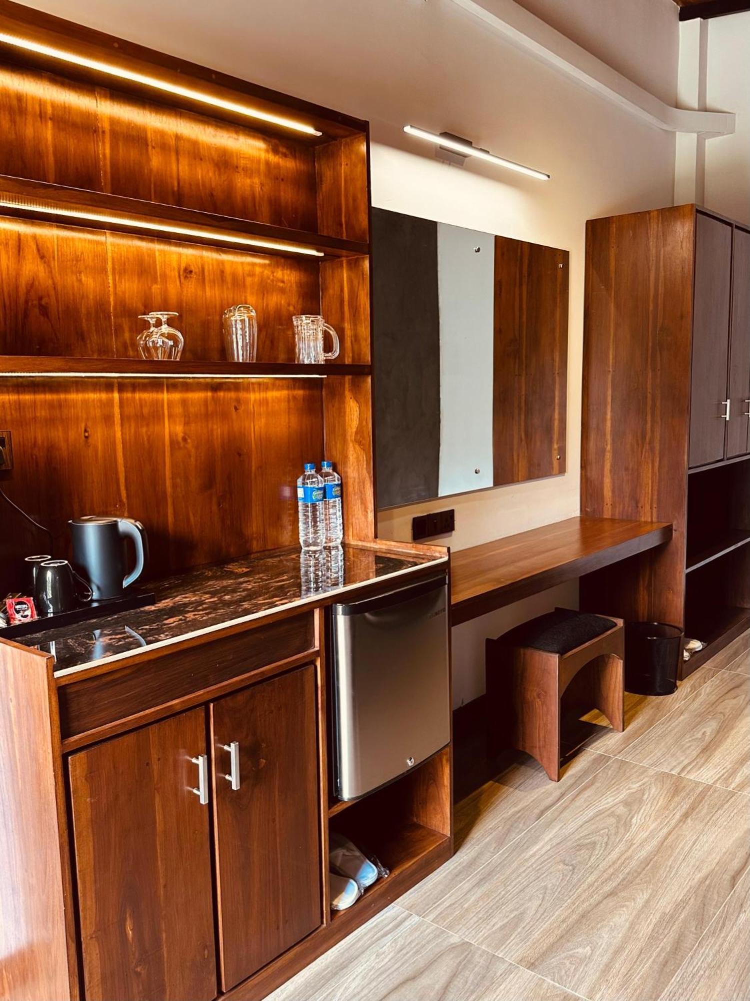 סיגירייה Atha Resort מראה חיצוני תמונה A room at the hotel
